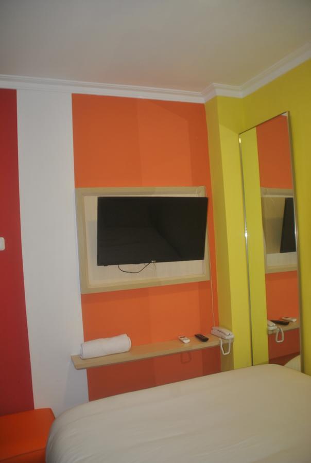 Djo Front One Inn Bengkulu Exteriér fotografie