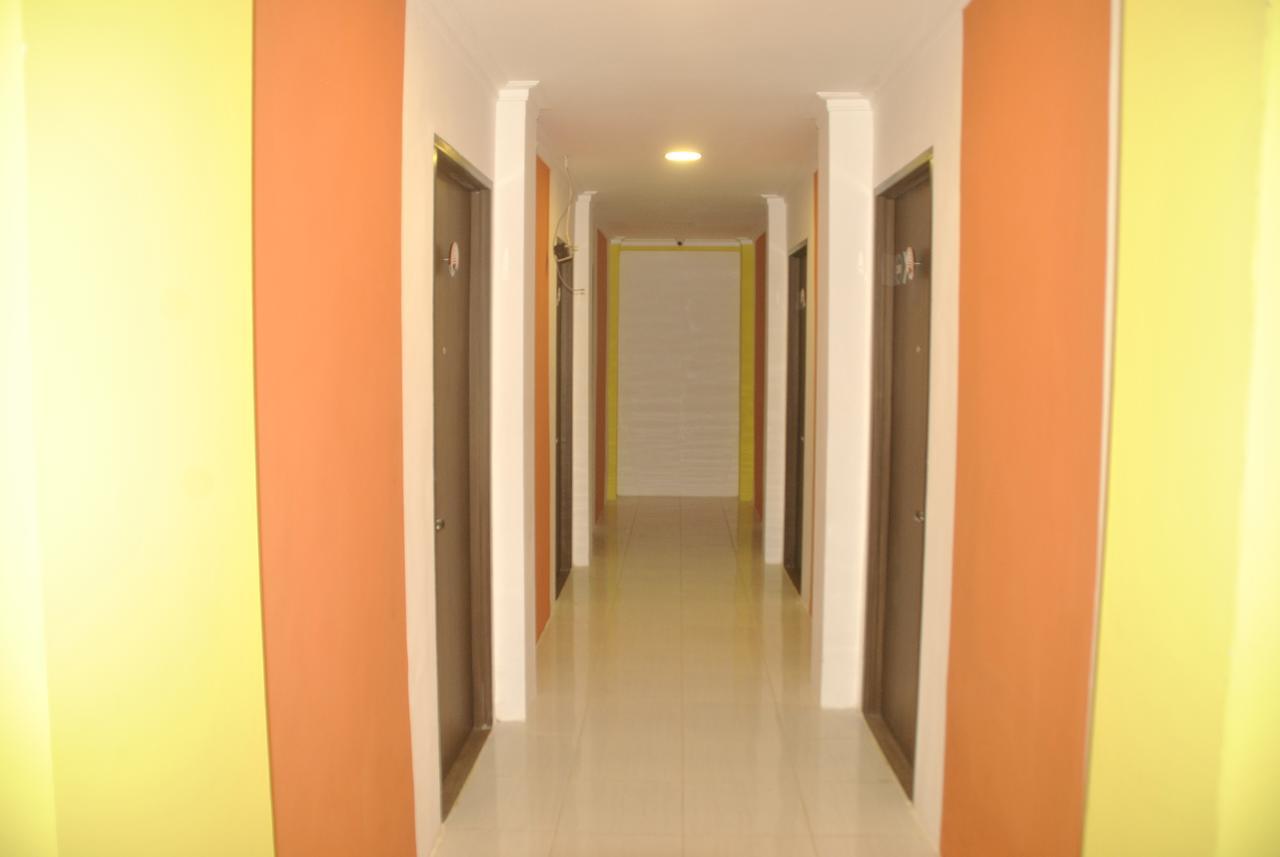 Djo Front One Inn Bengkulu Exteriér fotografie
