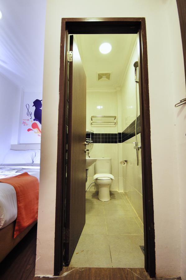 Djo Front One Inn Bengkulu Exteriér fotografie