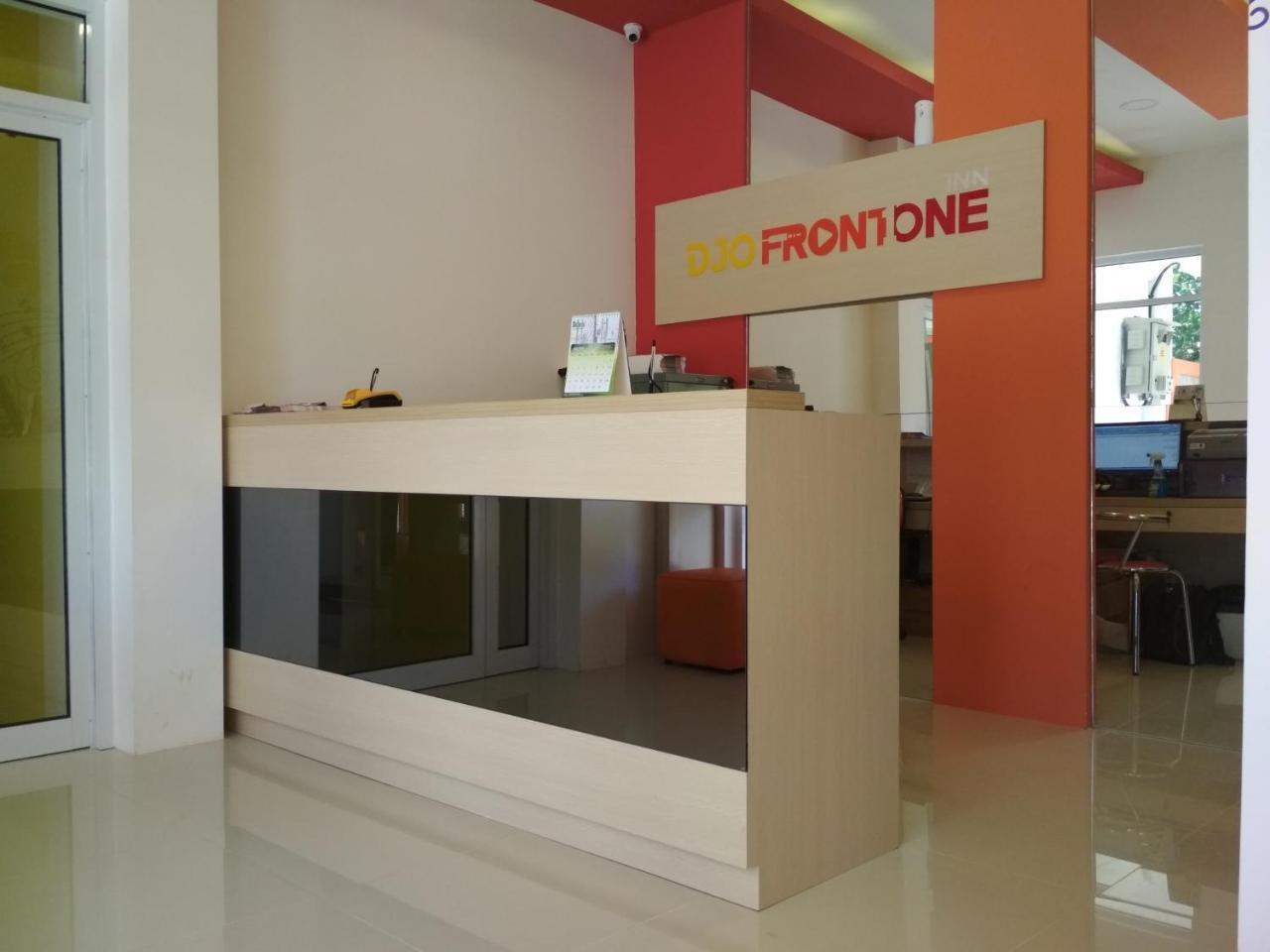 Djo Front One Inn Bengkulu Exteriér fotografie